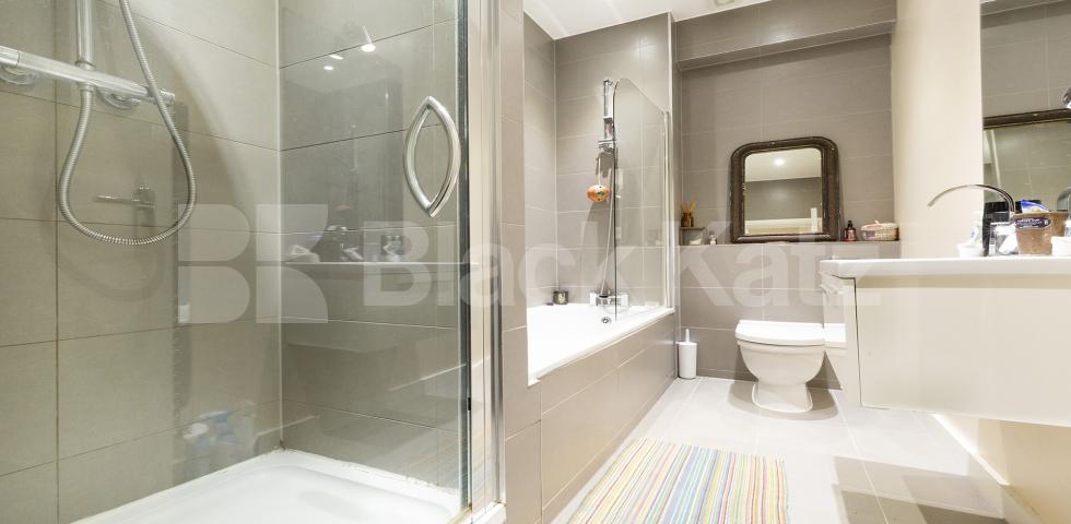 			WAREHOUSE CONVERSION IN ANGEL-OLD STREET-SHOREDITCH, 2 Bedroom, 1 bath, 1 reception Flat			 EAGLE HOUSE-EAGLE WHARF ROAD, ANGEL-OLD STREET-SHOREDITCH